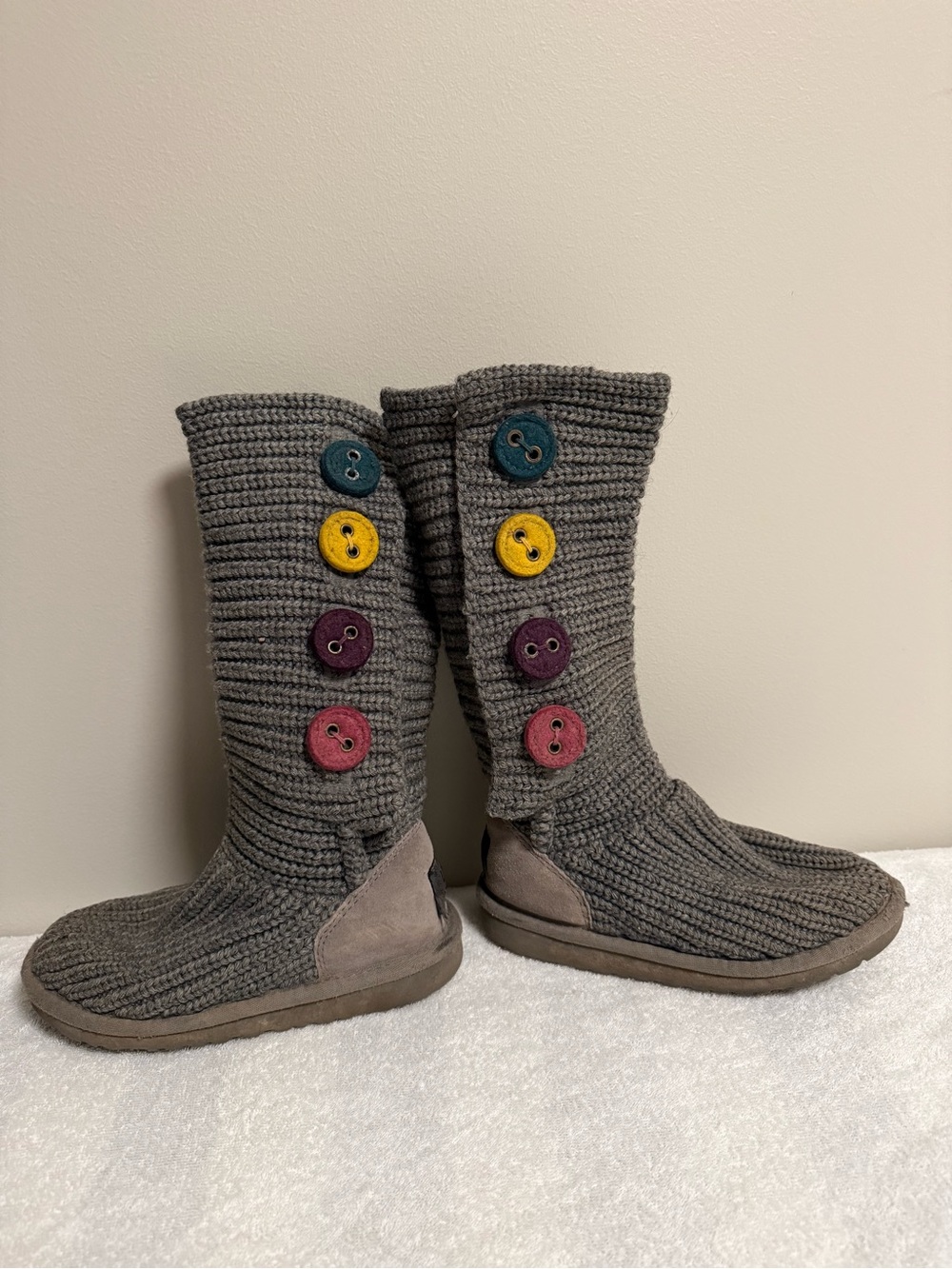 UGG Kids Gray Knit Button-Accent Boots